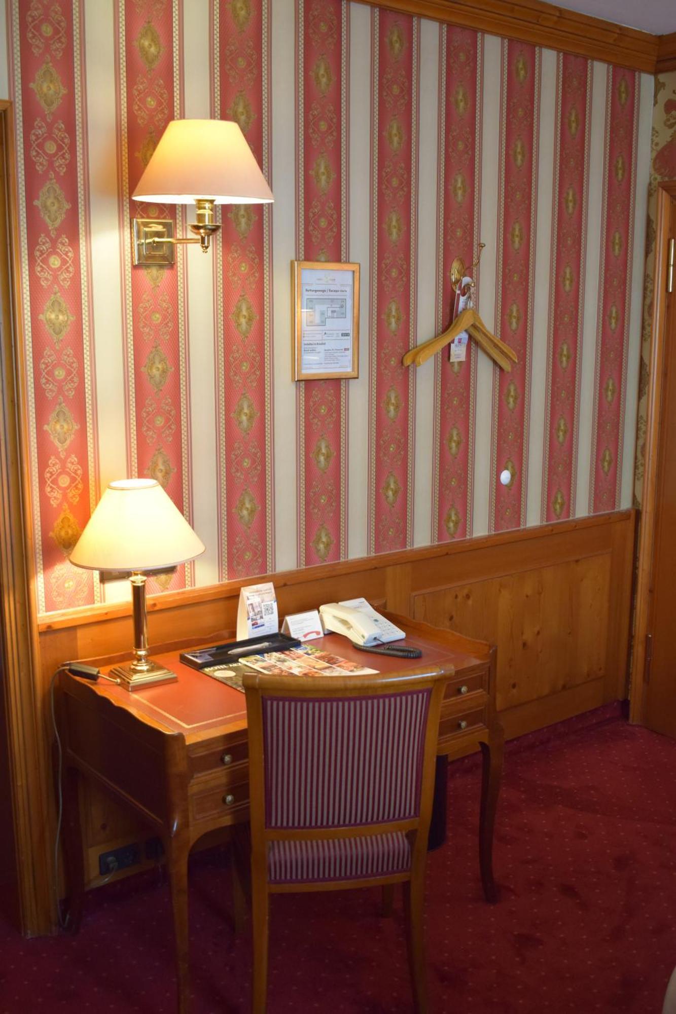 Akzent Hotel Goldner Hirsch Kamenec Exteriér fotografie