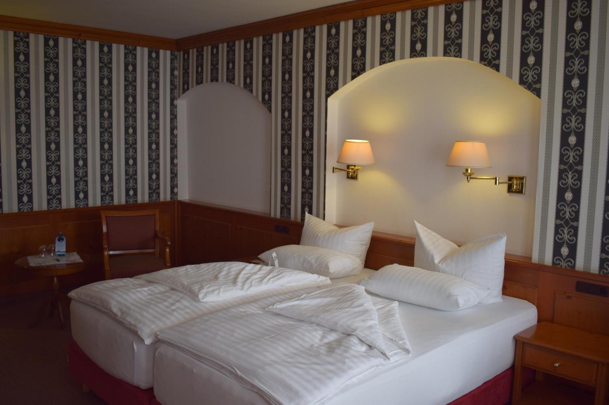 Akzent Hotel Goldner Hirsch Kamenec Exteriér fotografie