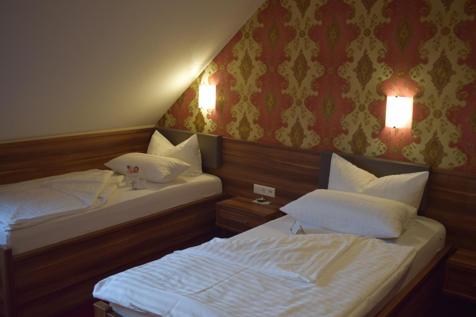 Akzent Hotel Goldner Hirsch Kamenec Exteriér fotografie