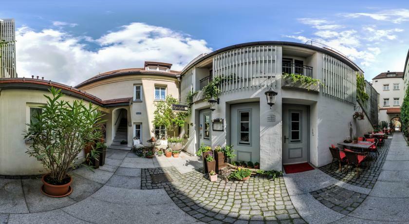 Akzent Hotel Goldner Hirsch Kamenec Exteriér fotografie